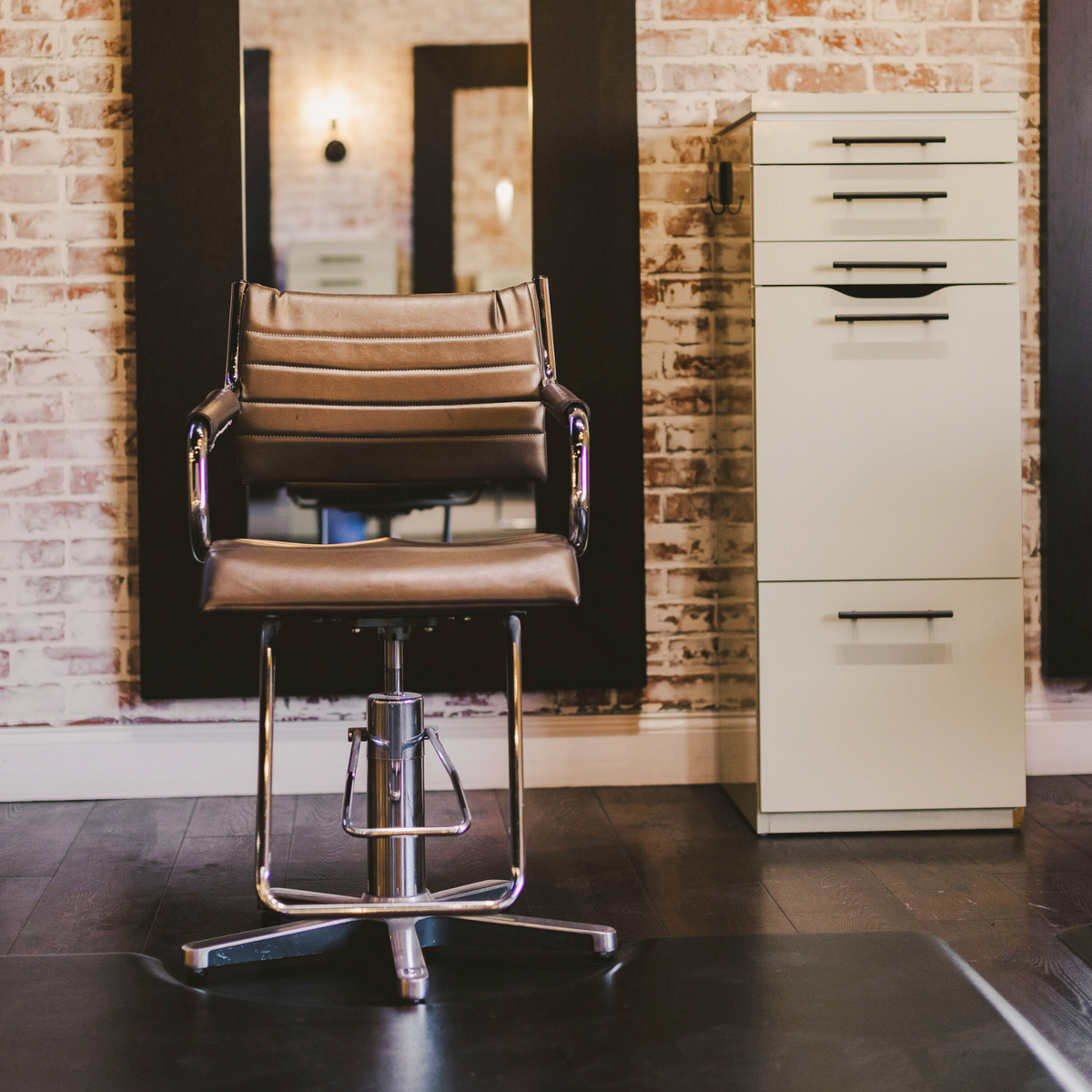 Salon chair at Roux Collective Salon.